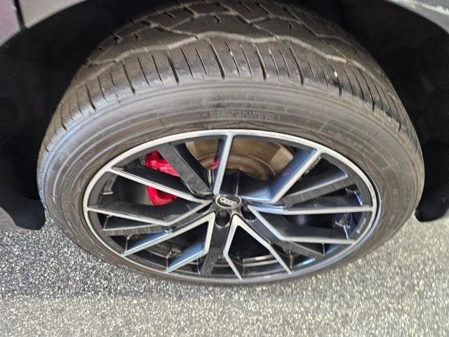 Audi Q8 Premium Plus 55 TFSI quattro 2021