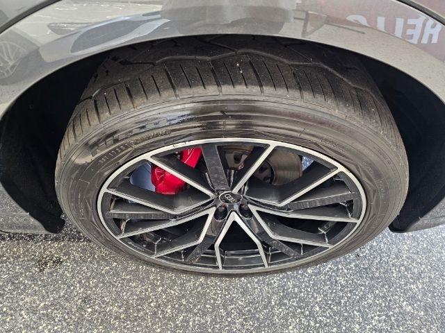 Audi Q8 Premium Plus 55 TFSI quattro 2021