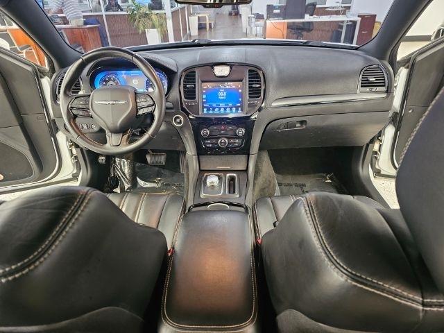 Chrysler 300 4dr Sdn 300S AWD 2015