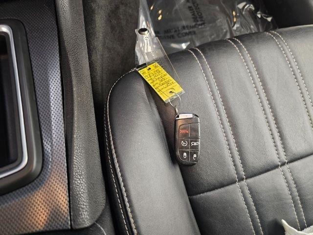 Chrysler 300 4dr Sdn 300S AWD 2015