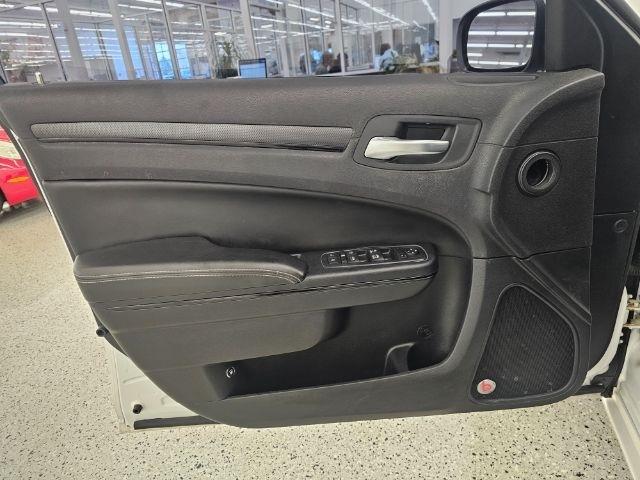 Chrysler 300 4dr Sdn 300S AWD 2015