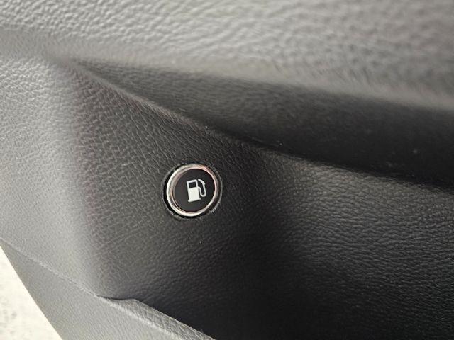 Chrysler 300 4dr Sdn 300S AWD 2015