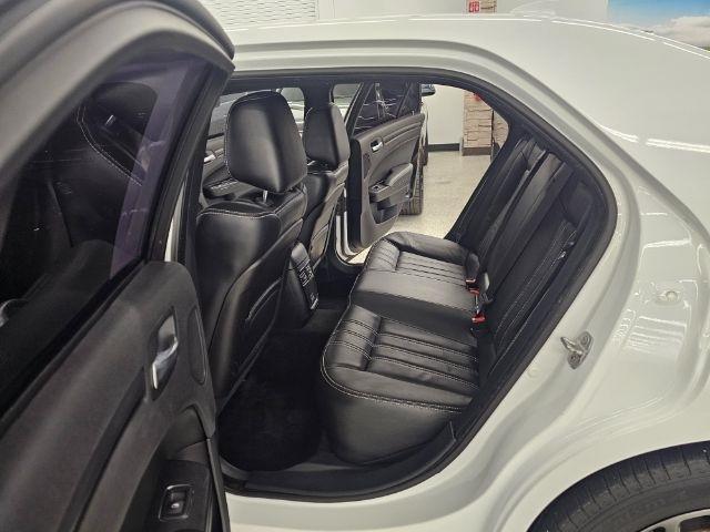 Chrysler 300 4dr Sdn 300S AWD 2015