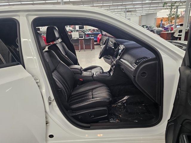 Chrysler 300 4dr Sdn 300S AWD 2015