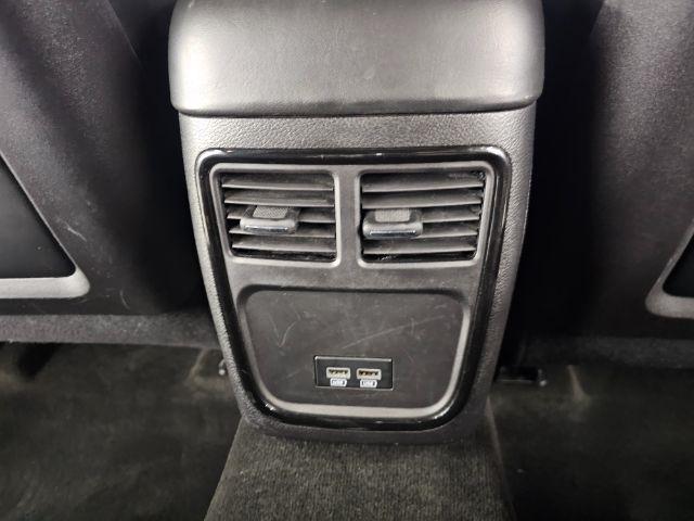 Chrysler 300 4dr Sdn 300S AWD 2015