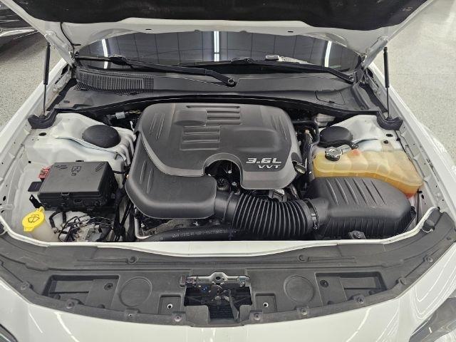 Chrysler 300 4dr Sdn 300S AWD 2015