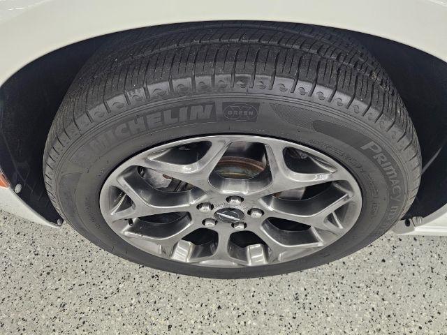 Chrysler 300 4dr Sdn 300S AWD 2015