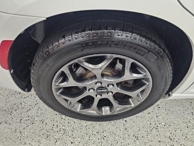 Chrysler 300 4dr Sdn 300S AWD 2015