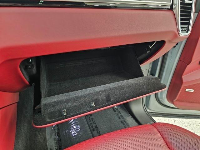 Porsche Cayenne Turbo S E-Hybrid AWD 2022