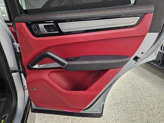 Porsche Cayenne Turbo S E-Hybrid AWD 2022