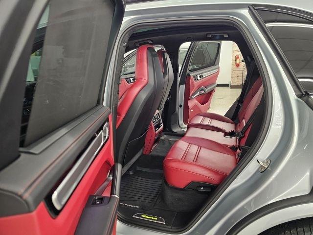 Porsche Cayenne Turbo S E-Hybrid AWD 2022