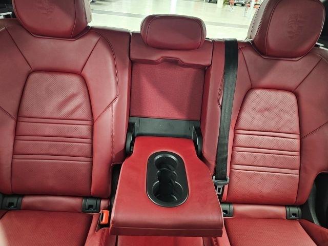 Porsche Cayenne Turbo S E-Hybrid AWD 2022