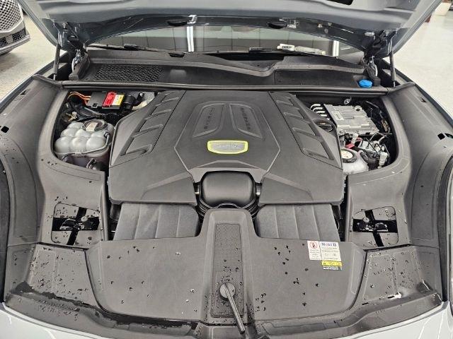 Porsche Cayenne Turbo S E-Hybrid AWD 2022