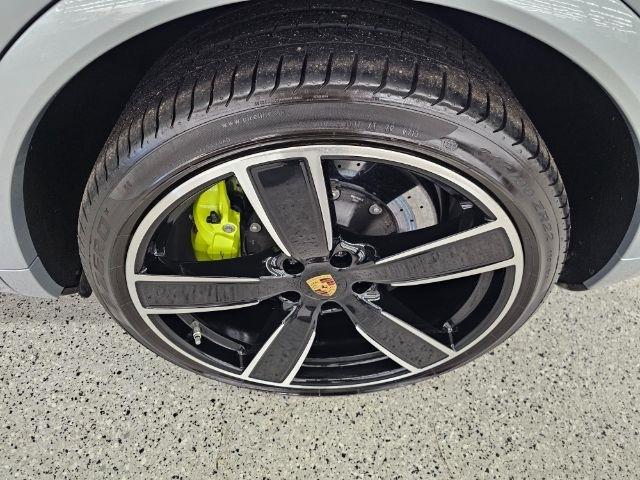 Porsche Cayenne Turbo S E-Hybrid AWD 2022