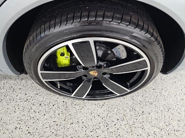 Porsche Cayenne Turbo S E-Hybrid AWD 2022