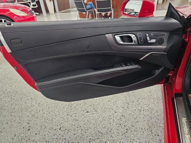 Mercedes-Benz SL-Class 2dr Roadster SL 550 2013