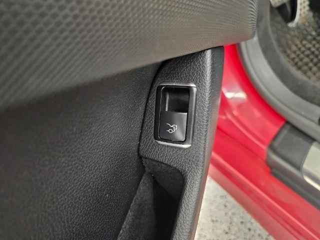 Mercedes-Benz SL-Class 2dr Roadster SL 550 2013