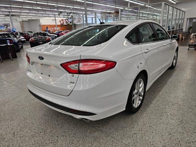 Ford Fusion 4dr Sdn SE FWD 2014