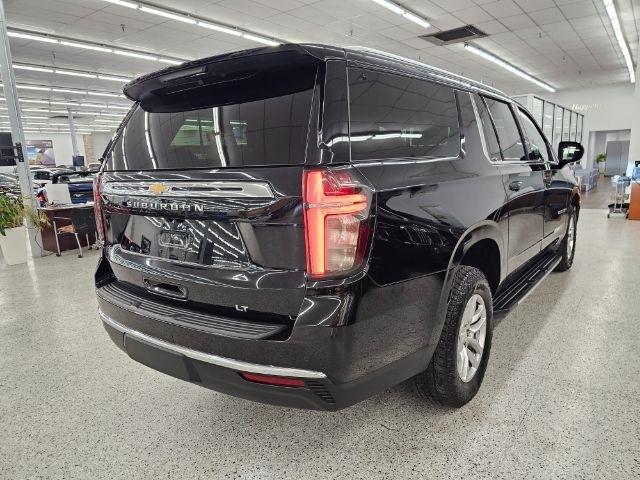 Chevrolet Suburban 4WD 4dr LT 2022