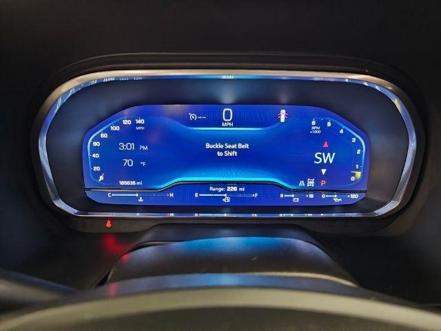 Chevrolet Suburban 4WD 4dr LT 2022