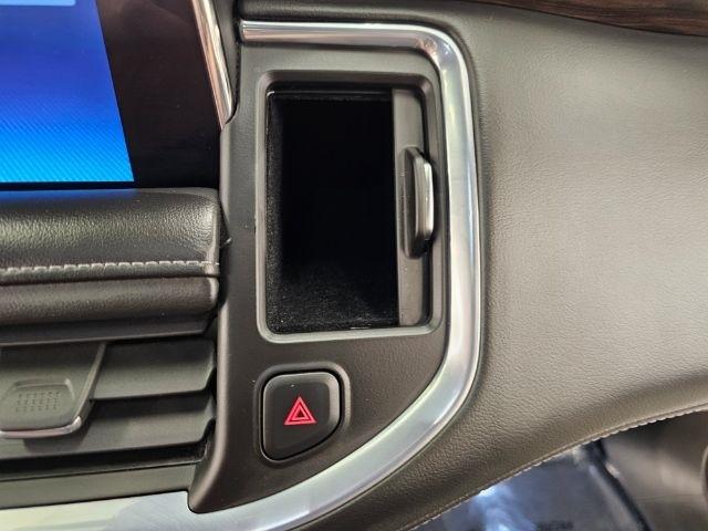 Chevrolet Suburban 4WD 4dr LT 2022