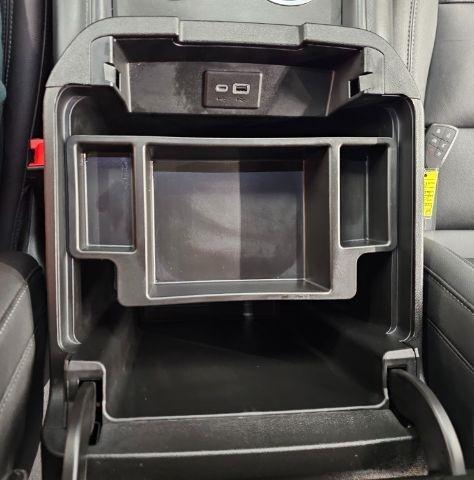 Chevrolet Suburban 4WD 4dr LT 2022