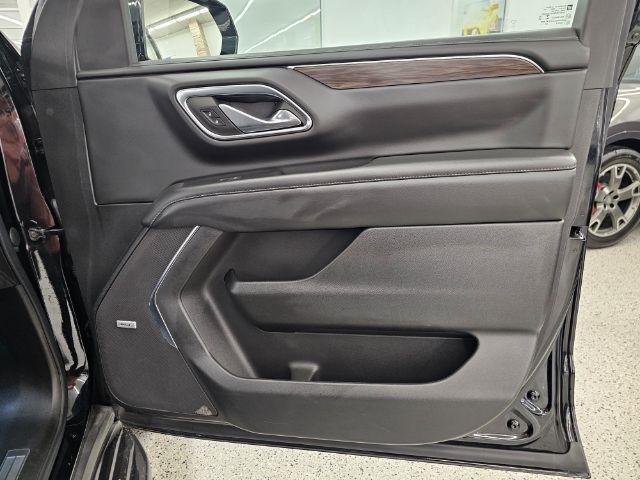 Chevrolet Suburban 4WD 4dr LT 2022