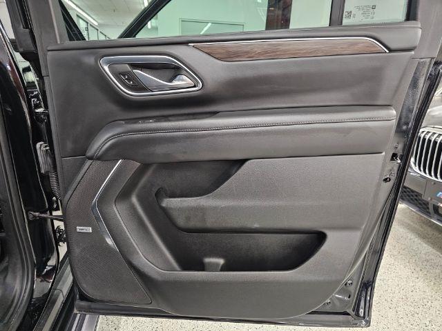 Chevrolet Suburban 4WD 4dr LT 2022