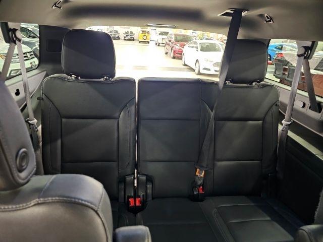 Chevrolet Suburban 4WD 4dr LT 2022