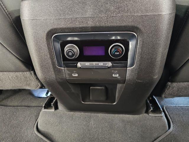 Chevrolet Suburban 4WD 4dr LT 2022