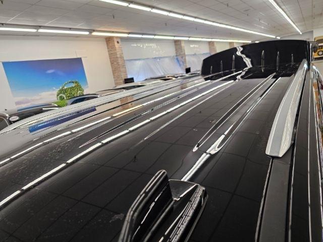 Chevrolet Suburban 4WD 4dr LT 2022