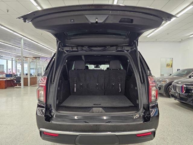 Chevrolet Suburban 4WD 4dr LT 2022