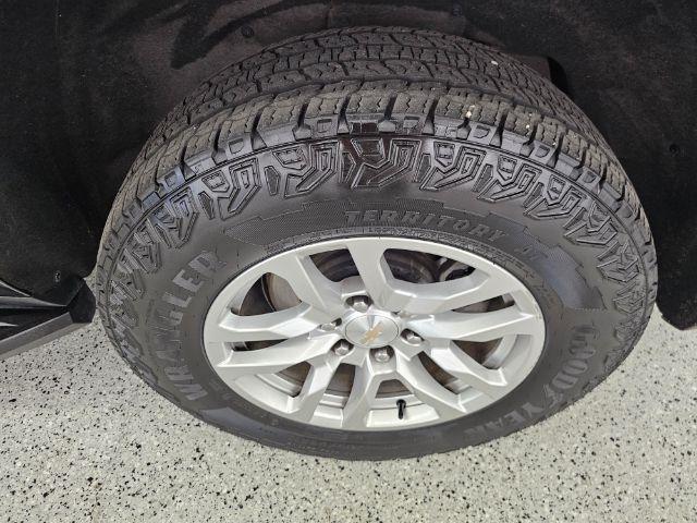 Chevrolet Suburban 4WD 4dr LT 2022