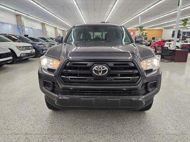 Toyota Tacoma 2WD SR5 Double Cab 5' Bed I4 AT (Natl) 2019