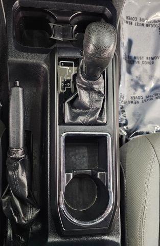 Toyota Tacoma 2WD SR5 Double Cab 5' Bed I4 AT (Natl) 2019