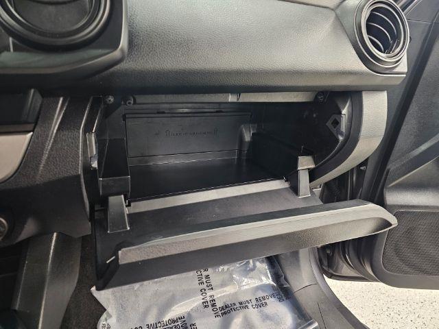 Toyota Tacoma 2WD SR5 Double Cab 5' Bed I4 AT (Natl) 2019