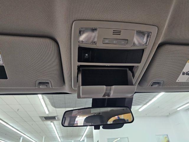 Toyota Tacoma 2WD SR5 Double Cab 5' Bed I4 AT (Natl) 2019