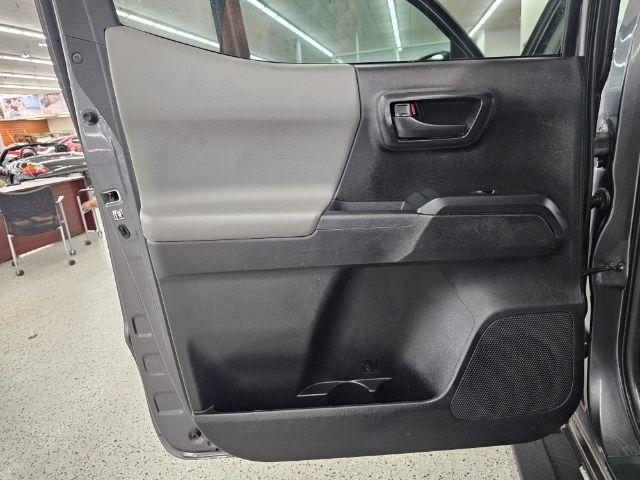 Toyota Tacoma 2WD SR5 Double Cab 5' Bed I4 AT (Natl) 2019