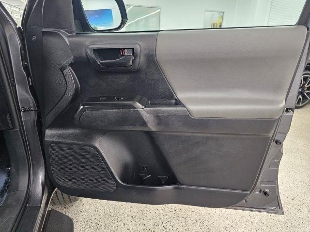 Toyota Tacoma 2WD SR5 Double Cab 5' Bed I4 AT (Natl) 2019