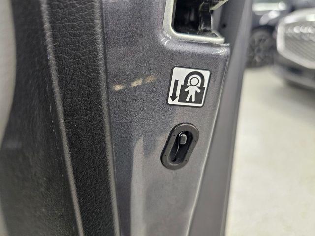 Toyota Tacoma 2WD SR5 Double Cab 5' Bed I4 AT (Natl) 2019