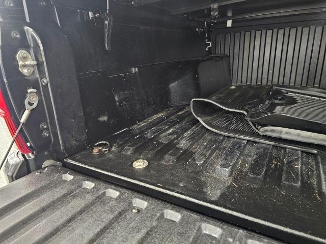 Toyota Tacoma 2WD SR5 Double Cab 5' Bed I4 AT (Natl) 2019