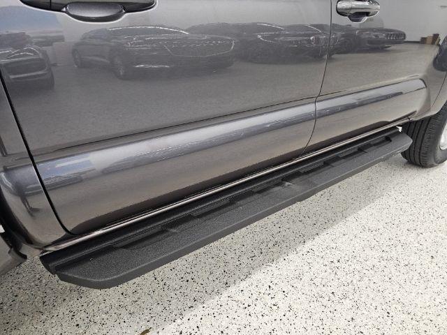 Toyota Tacoma 2WD SR5 Double Cab 5' Bed I4 AT (Natl) 2019