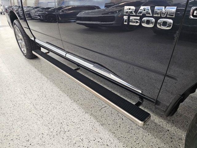 RAM 1500 Limited 4x4 Crew Cab 5'7" Box *Ltd Avail* 2018