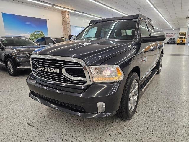 RAM 1500 Limited 4x4 Crew Cab 5'7" Box *Ltd Avail* 2018