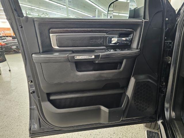 RAM 1500 Limited 4x4 Crew Cab 5'7" Box *Ltd Avail* 2018