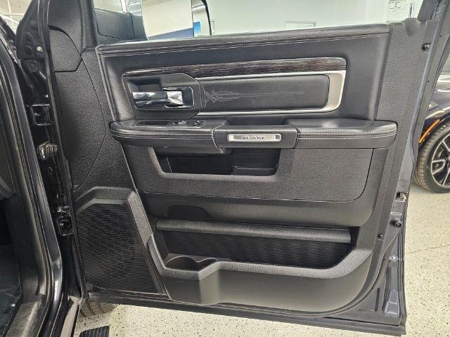 RAM 1500 Limited 4x4 Crew Cab 5'7" Box *Ltd Avail* 2018