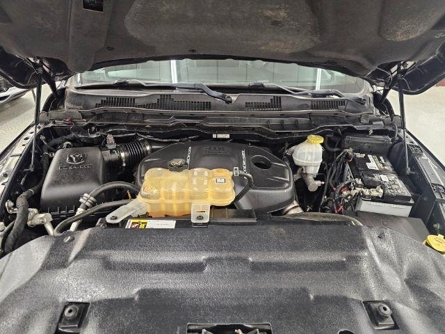 RAM 1500 Limited 4x4 Crew Cab 5'7" Box *Ltd Avail* 2018