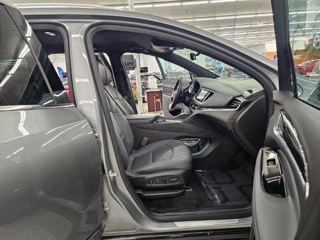 Buick Enclave AWD 4dr Premium 2024