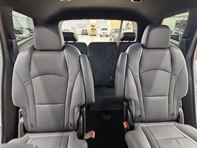 Buick Enclave AWD 4dr Premium 2024