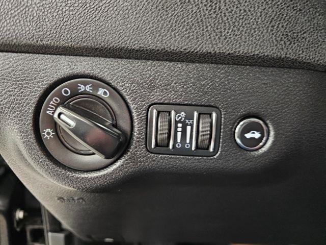 Dodge Charger 4dr Sdn Police RWD 2013